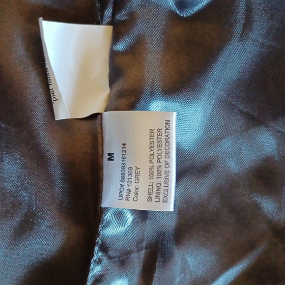 🎄🎁🎀👜PRICE DROP TODAY ONLY 🎀NWT BEAUTIFUL VEST - Picture 7 of 8